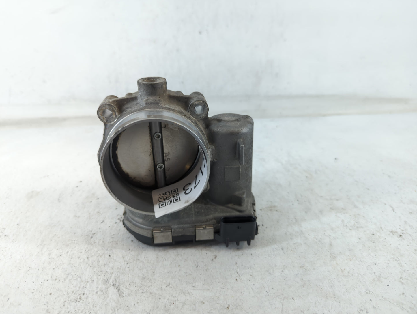 2011-2017 Chrysler 200 Throttle Body P/N:05184349AC 0 280 750 570 Fits OEM Used Auto Parts - Oemusedautoparts1.com