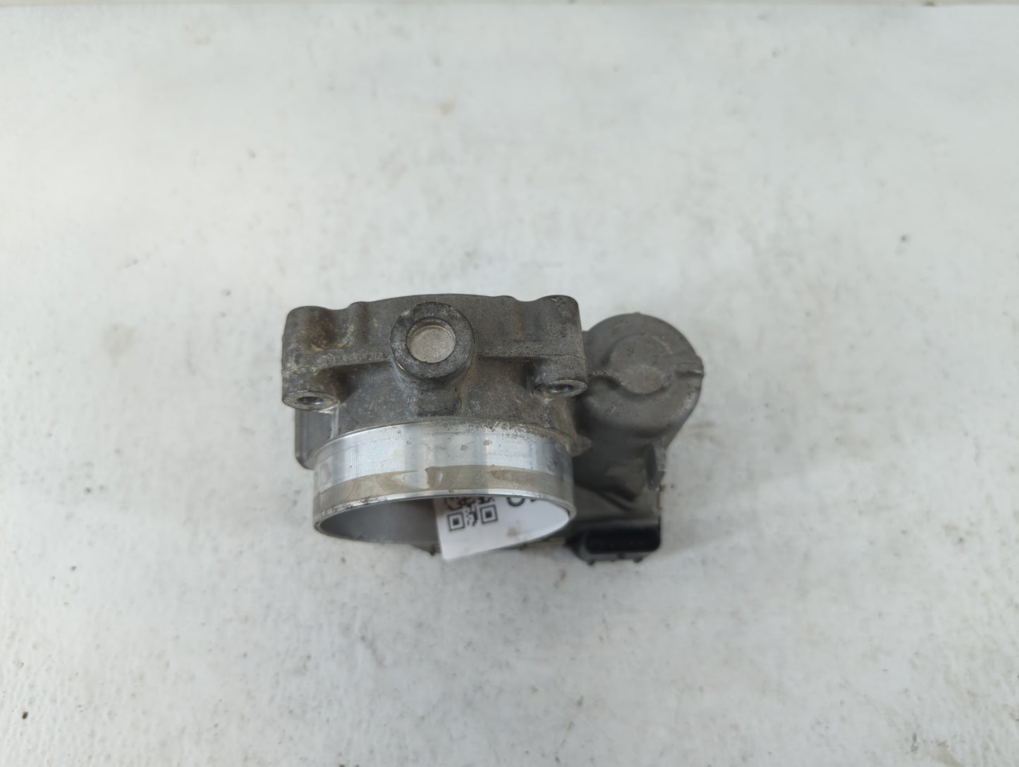 2011-2017 Chrysler 200 Throttle Body P/N:05184349AC 0 280 750 570 Fits OEM Used Auto Parts - Oemusedautoparts1.com