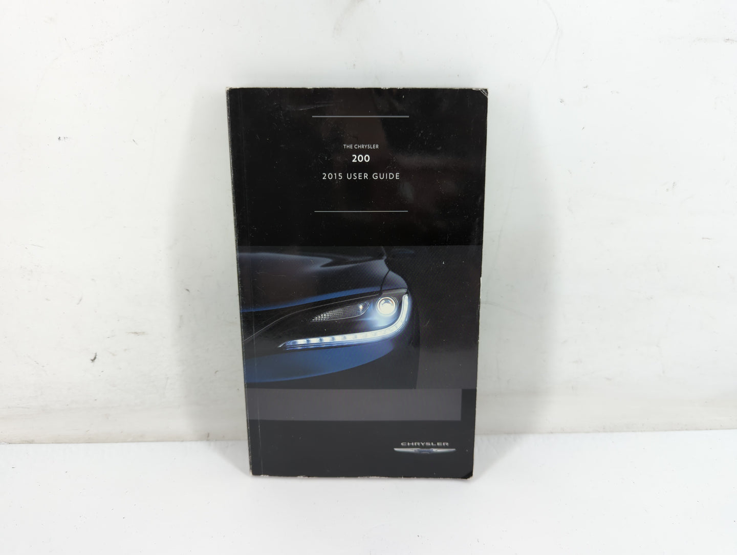 2015 Chrysler 200 Owners Manual Book Guide P/N:15UF-926-AA OEM Used Auto Parts - Oemusedautoparts1.com