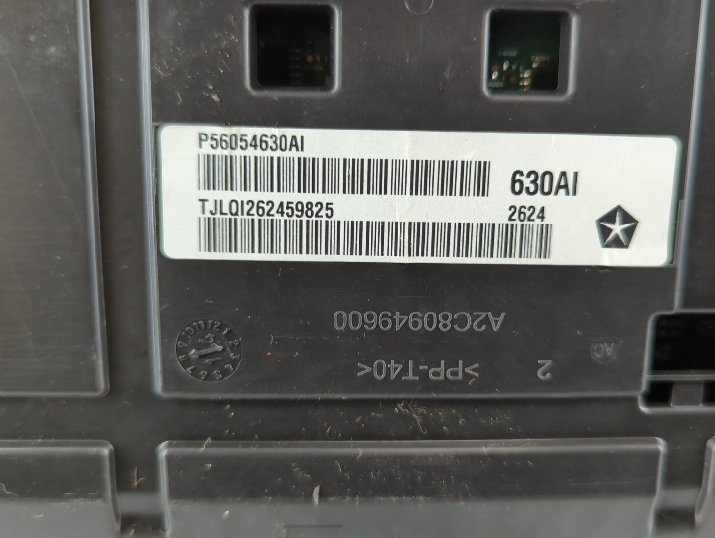 2015 Chrysler 200 Instrument Cluster Speedometer Gauges P/N:P56054630AJ P56054630AI Fits OEM Used Auto Parts - Oemusedautopa