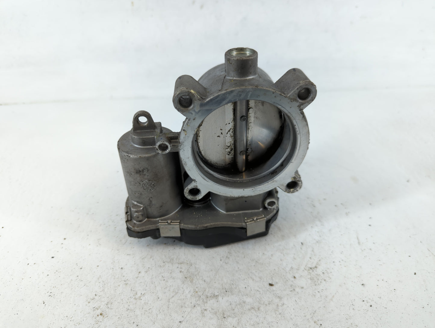 2015-2017 Chrysler 200 Throttle Body P/N:04891970A Fits Fits 2014 2015 2016 2017 2018 2019 2020 2021 2022 OEM Used Auto Part