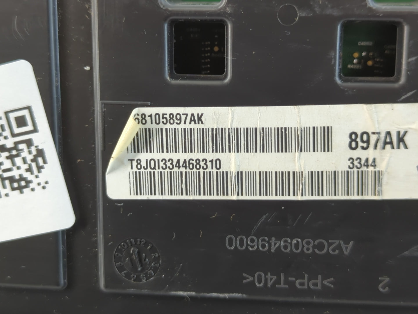 2015 Chrysler 200 Instrument Cluster Speedometer Gauges P/N:P68105897AK Fits OEM Used Auto Parts - Oemusedautoparts1.com