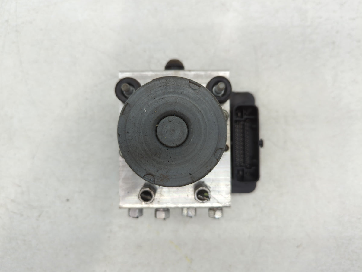 2015 Chrysler 200 Anti-Lock Brake ABS Pump Module Actuator OEM P/N:P68232470AB Fits OEM Used Auto Parts - Oemusedautoparts1.