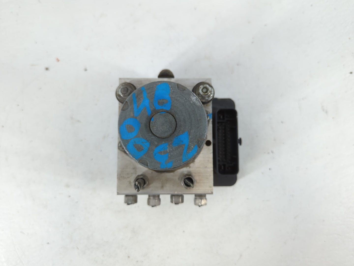 2015 Chrysler 200 ABS Pump Control Module Replacement P/N:P68232470AB Fits OEM Used Auto Parts - Oemusedautoparts1.com