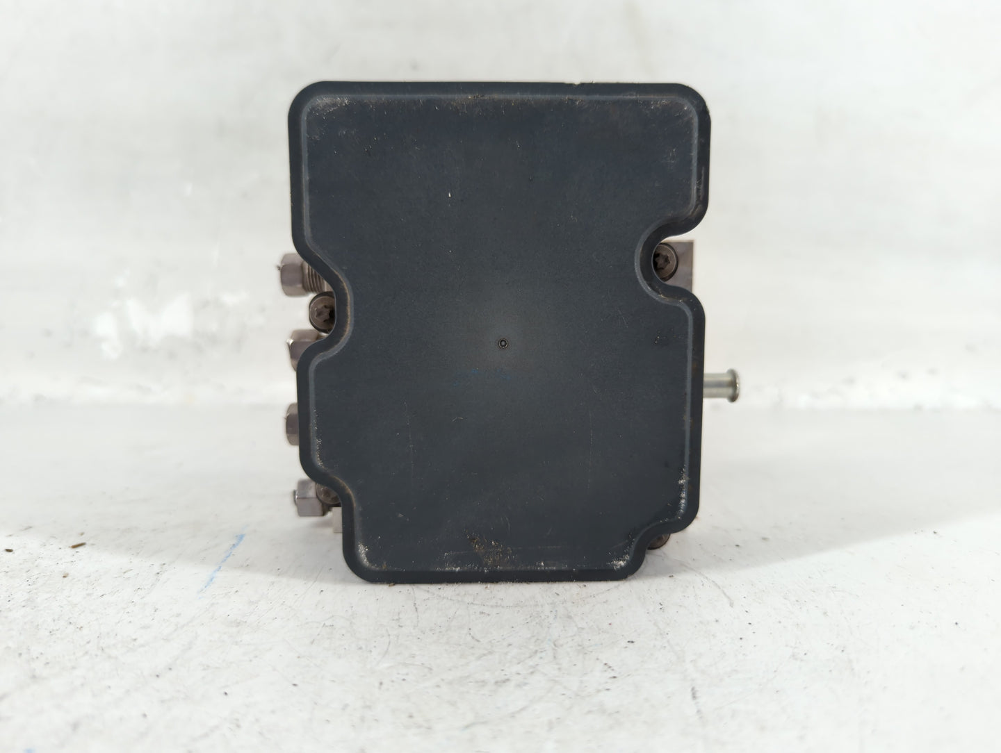 2015 Chrysler 200 ABS Pump Control Module Replacement P/N:P68232470AB Fits OEM Used Auto Parts - Oemusedautoparts1.com