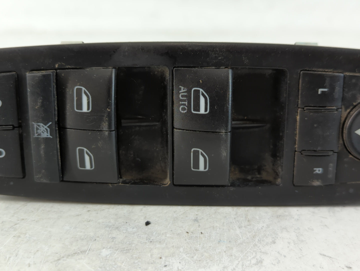 2015-2017 Chrysler 200 Master Power Window Switch Replacement Driver Side Left P/N:68231805AA Fits Fits 2013 2014 2015 2016 