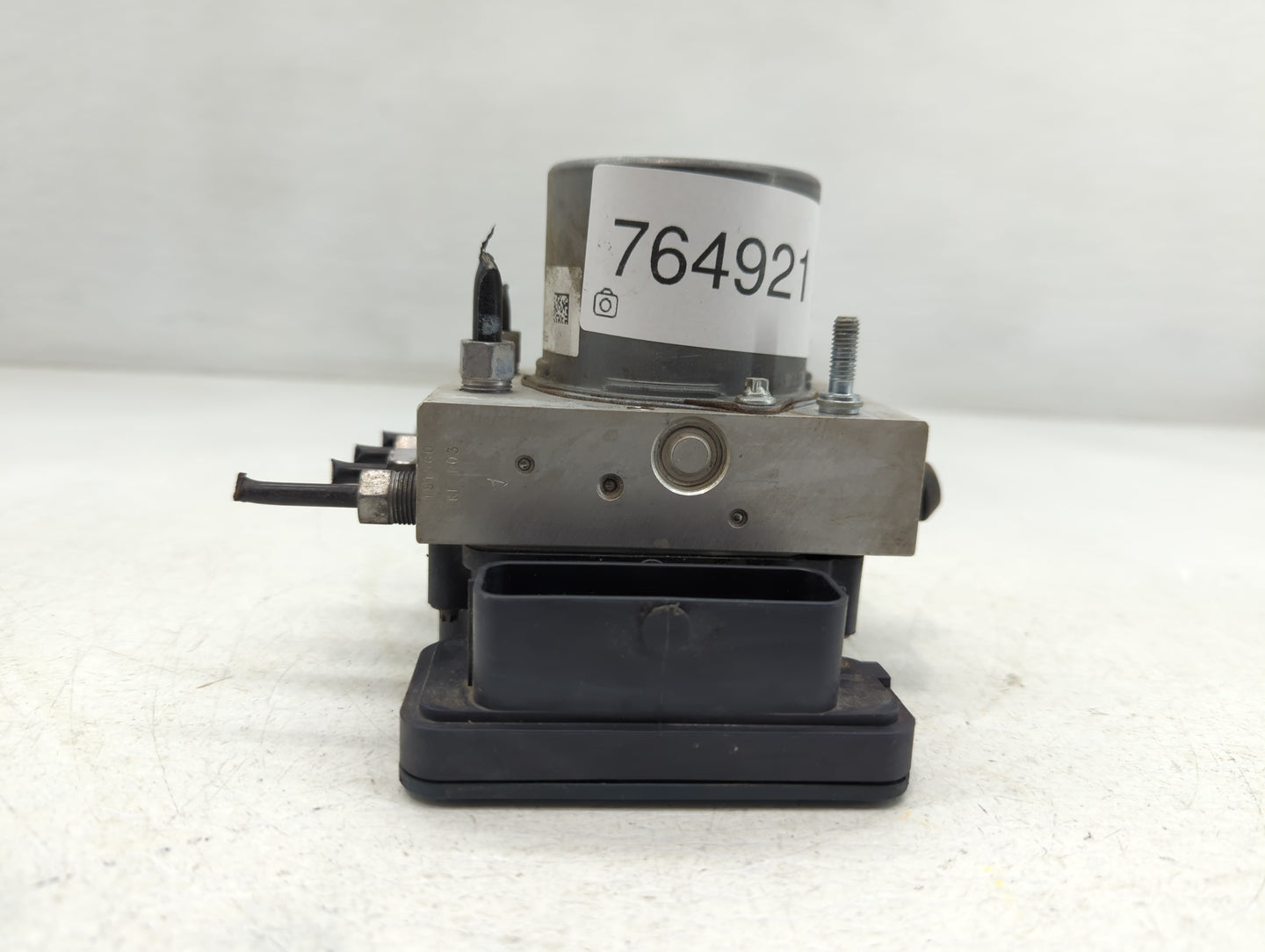 2015 Chrysler 200 ABS Pump Control Module Replacement P/N:P68232470AB Fits OEM Used Auto Parts - Oemusedautoparts1.com