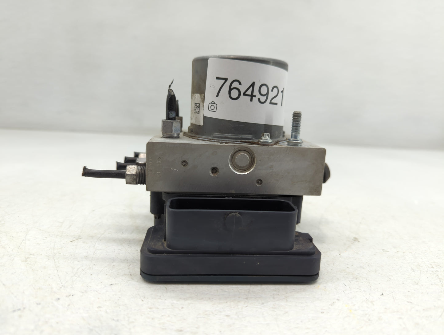2015 Chrysler 200 ABS Pump Control Module Replacement P/N:P68232470AB Fits OEM Used Auto Parts - Oemusedautoparts1.com