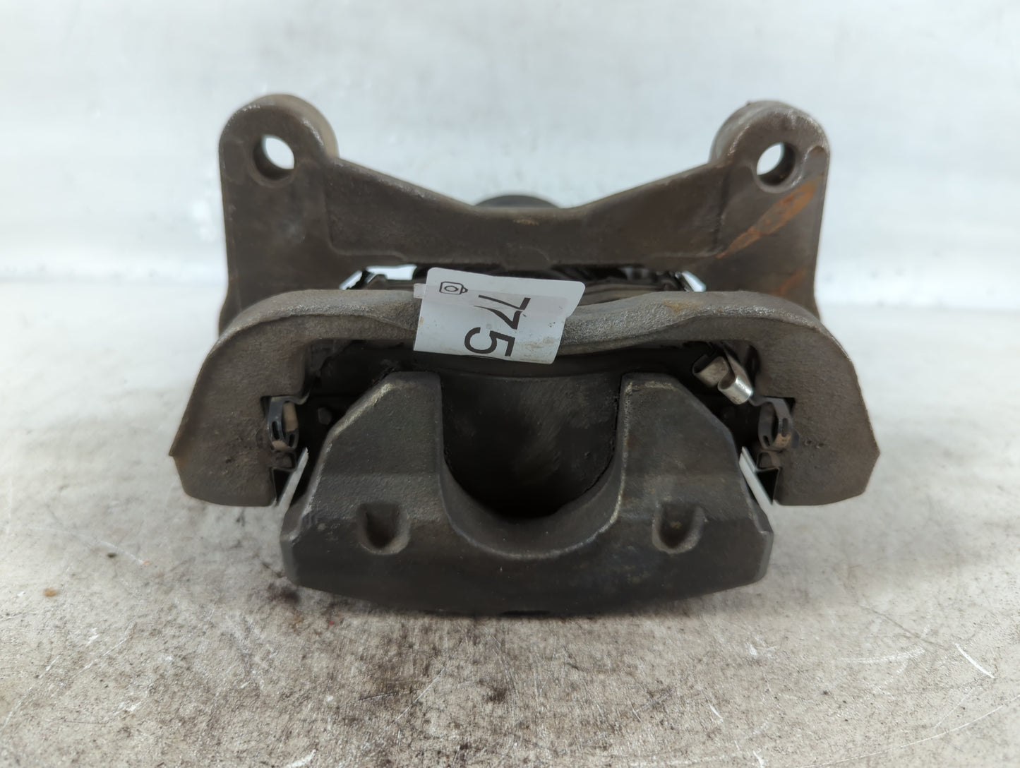 2015-2017 Chrysler 200 Front Driver Left Brake Caliper - Oemusedautoparts1.com
