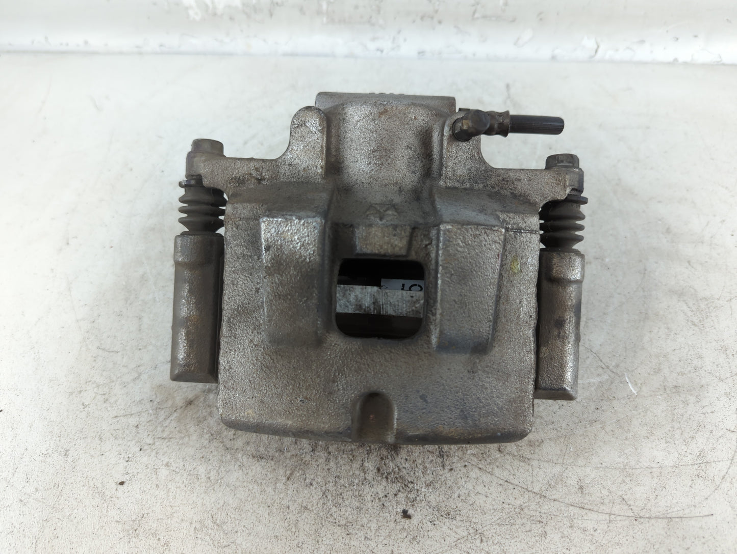 2015-2017 Chrysler 200 Rear Driver Left Brake Caliper - Oemusedautoparts1.com