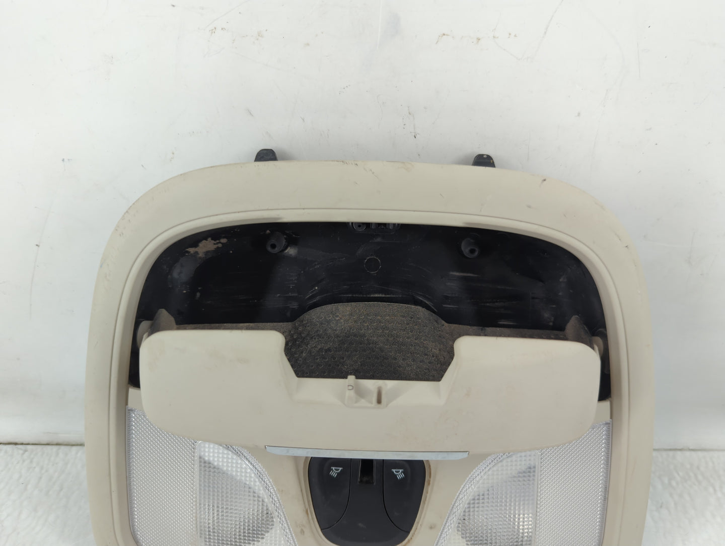 2015 Chrysler 200 Overhead Roof Console - Oemusedautoparts1.com
