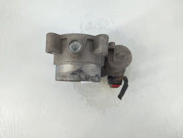 2015-2017 Chrysler 200 Throttle Body P/N:04891970AB Fits Fits 2014 2015 2016 2017 2018 2019 2020 2021 2022 OEM Used Auto Parts