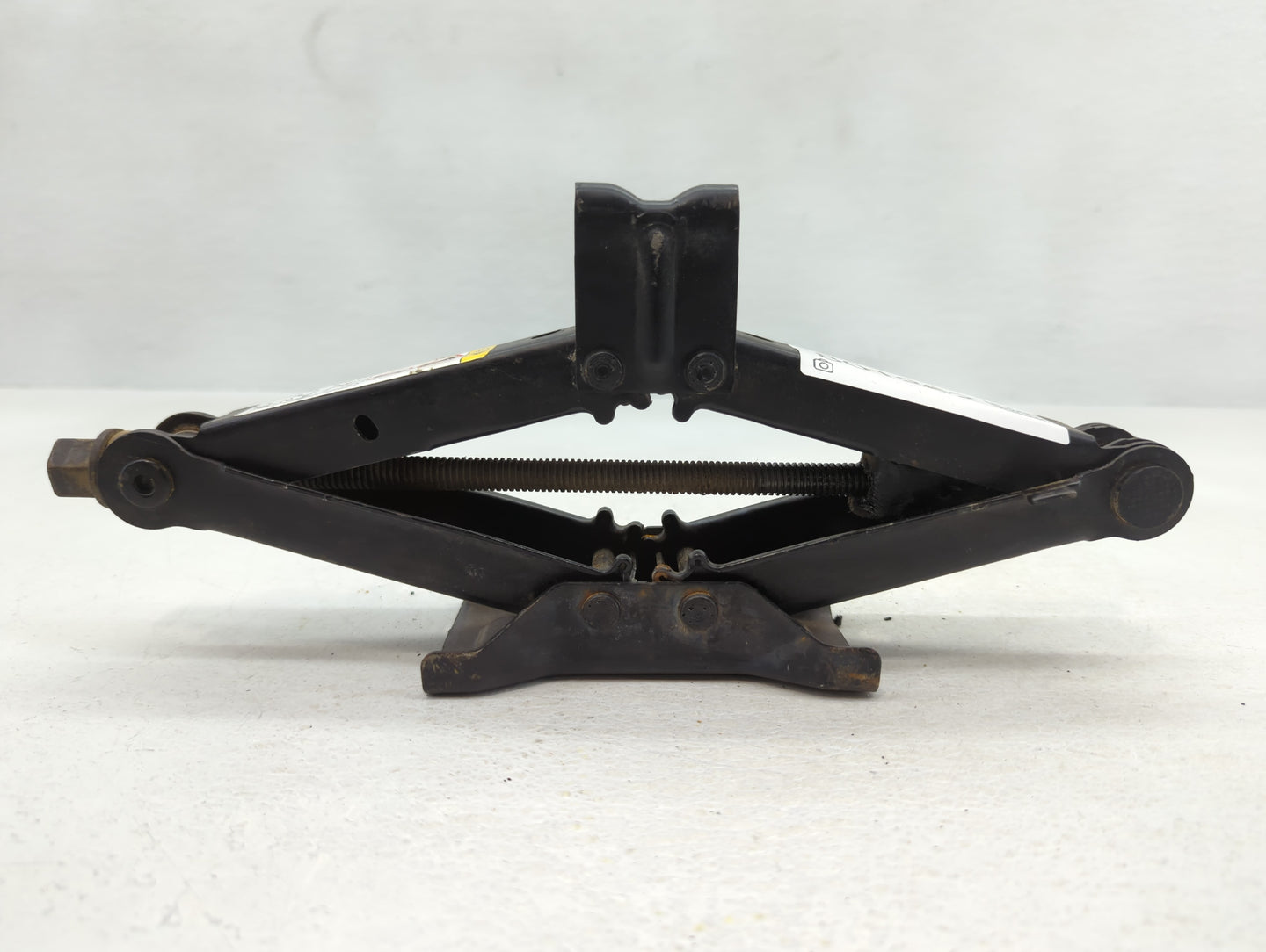 2015 Chrysler 200 Spare Scissor Car Jack - Oemusedautoparts1.com