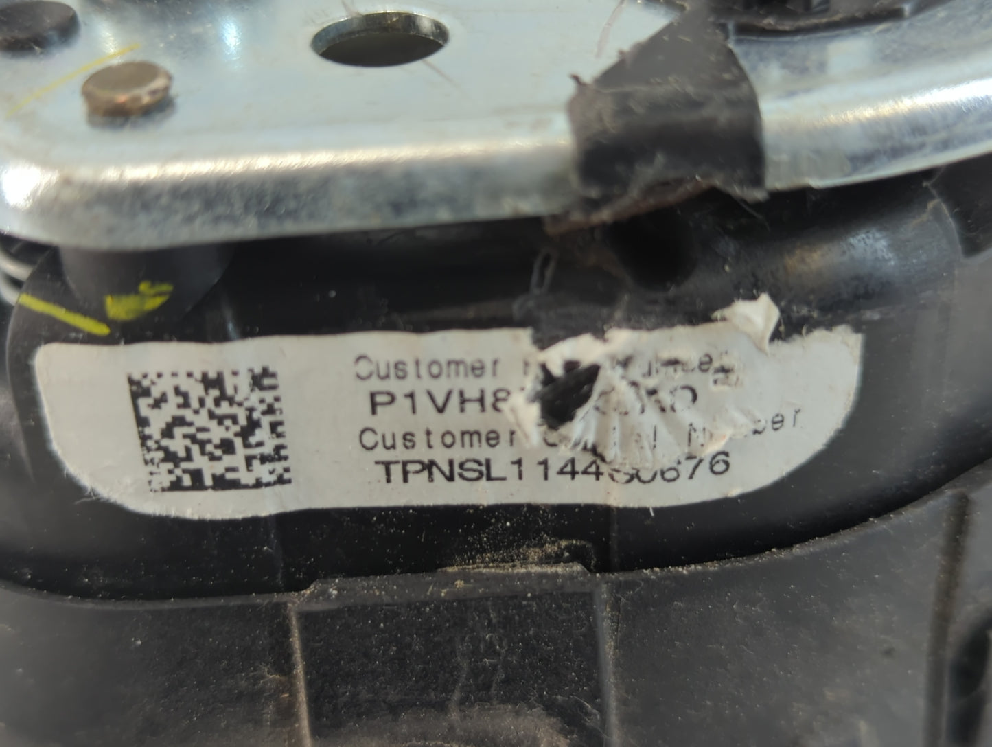 2015-2017 Chrysler 200 Air Bag Driver Left Steering Wheel Mounted - Oemusedautoparts1.com