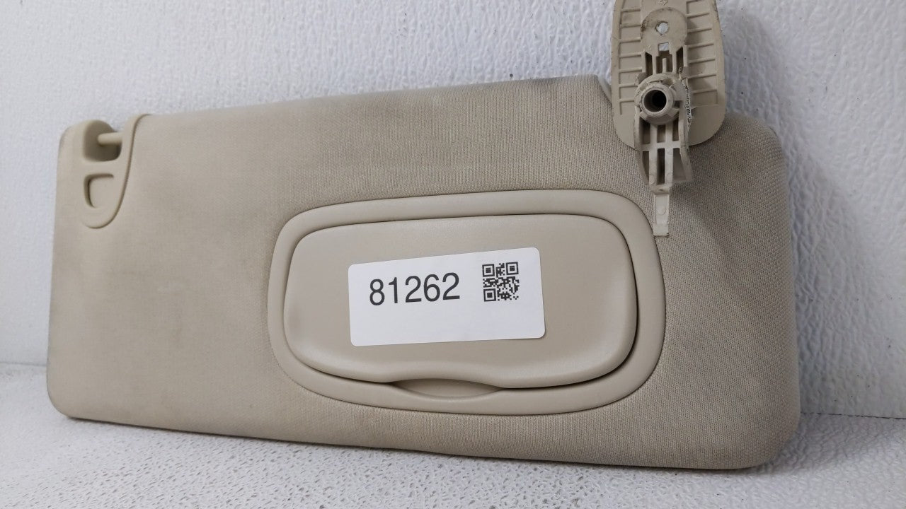 2015 Chrysler 200 Sun Visor Shade Replacement Passenger Right Mirror Fits OEM Used Auto Parts - Oemusedautoparts1.com
