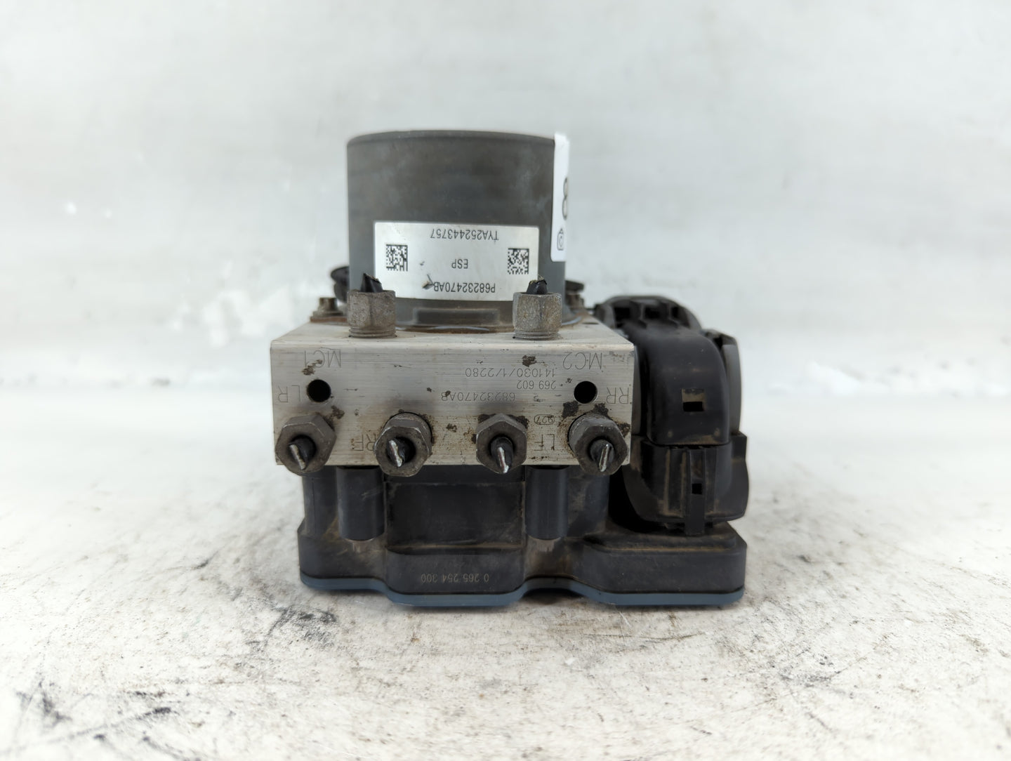 2015 Chrysler 200 ABS Pump Control Module Replacement P/N:TYA142540588 P68232470AB Fits OEM Used Auto Parts - Oemusedautopar