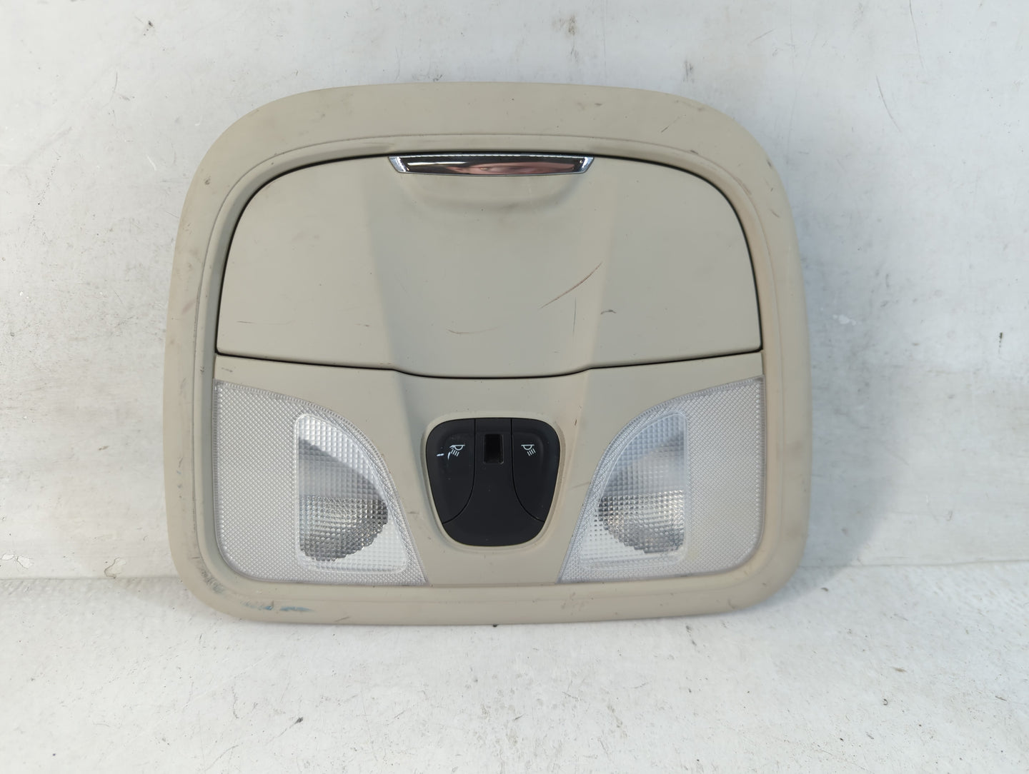 2015-2017 Chrysler 200 Overhead Roof Console 838887 - Oemusedautoparts1.com