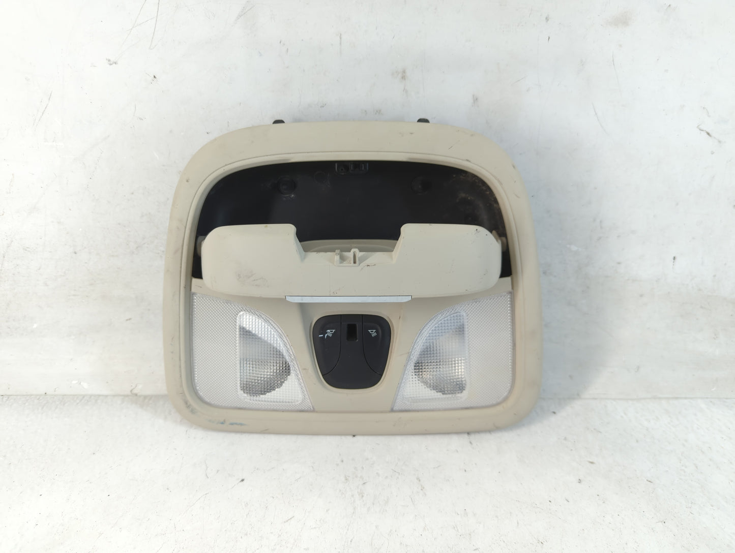 2015-2017 Chrysler 200 Overhead Roof Console 838887 - Oemusedautoparts1.com