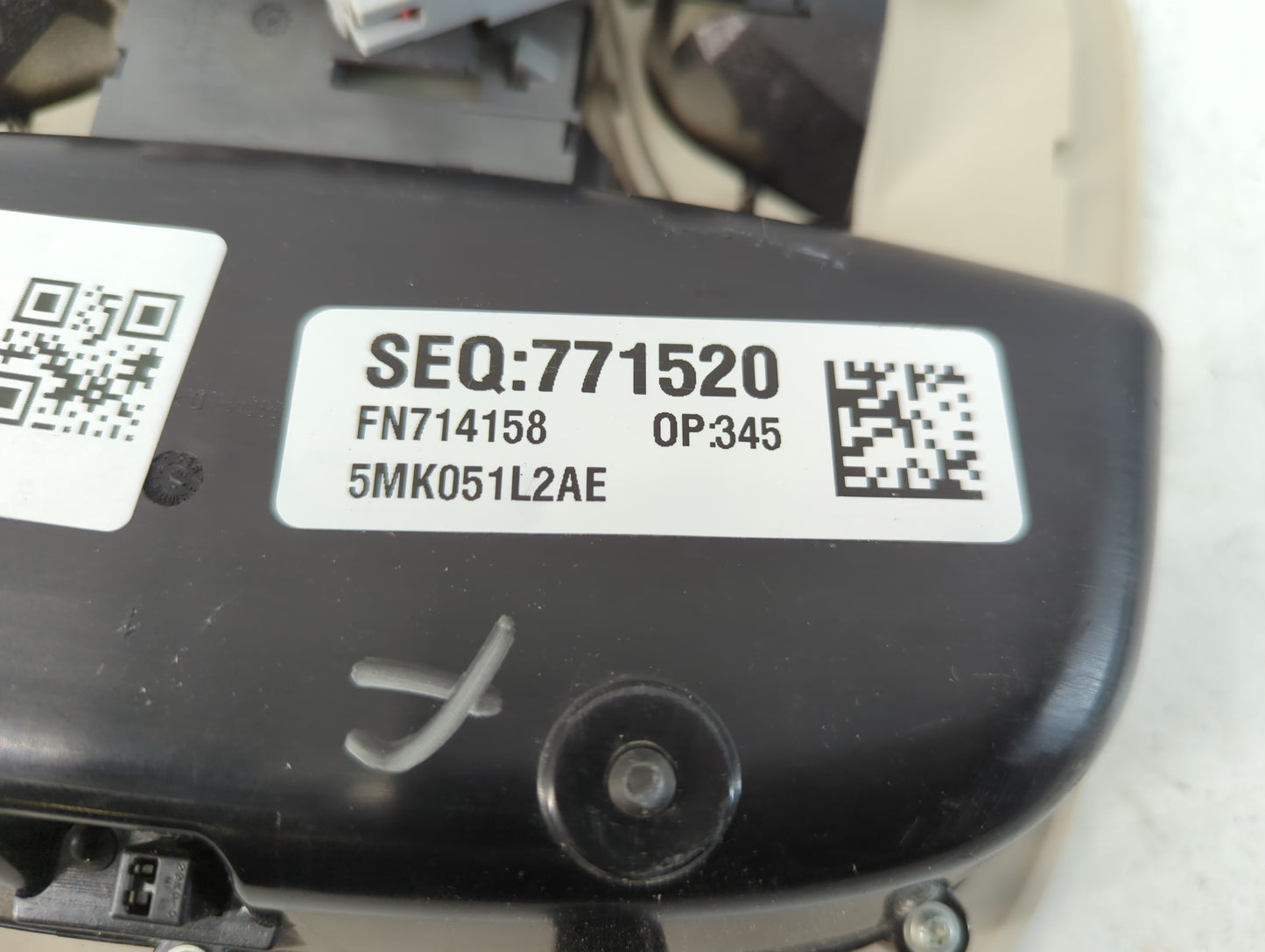 2015-2017 Chrysler 200 Overhead Roof Console 838887 - Oemusedautoparts1.com