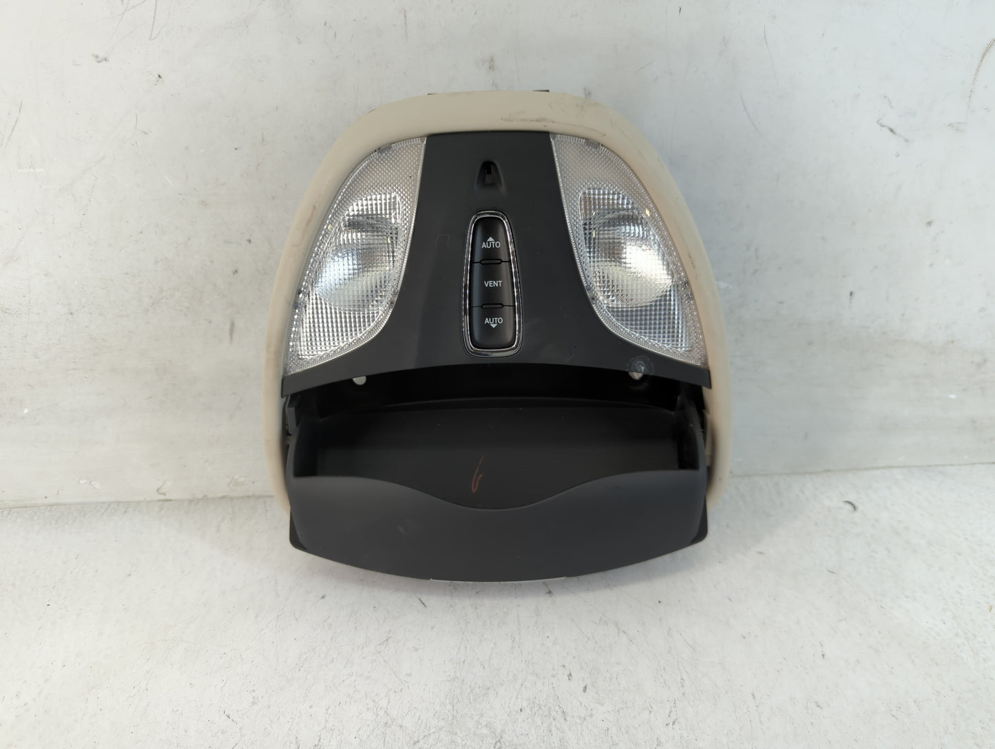 2015-2017 Chrysler 200 Overhead Roof Console 844790 - Oemusedautoparts1.com