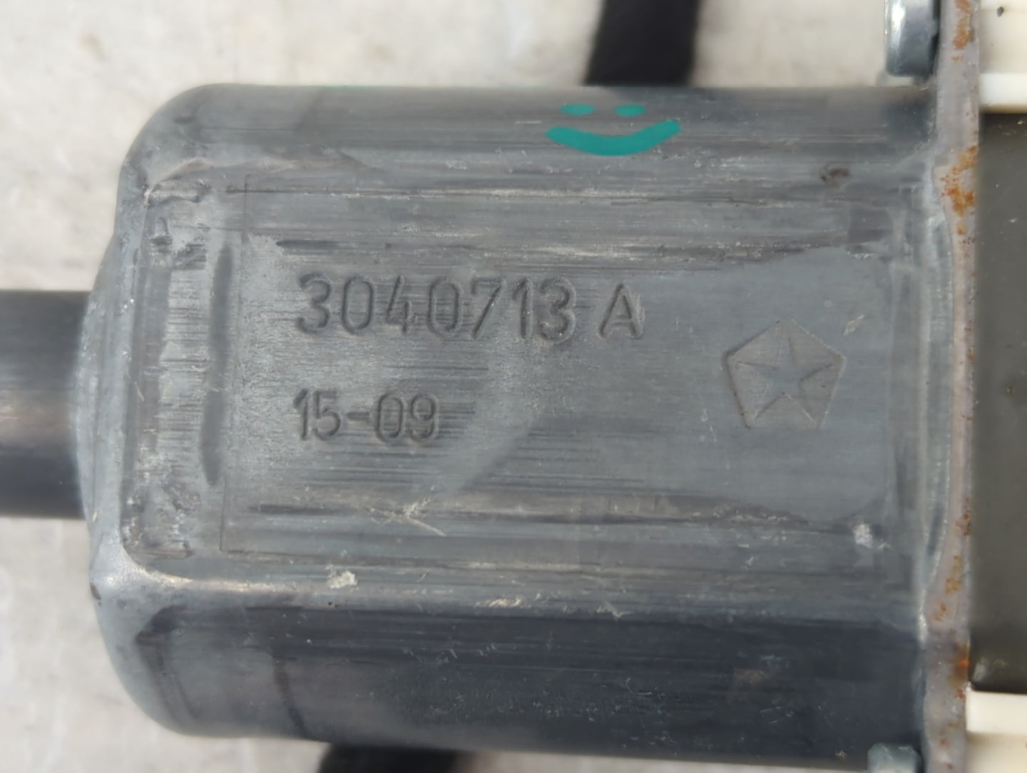 2015-2017 Chrysler 200 Window Control Module 3040713 A - Oemusedautoparts1.com
