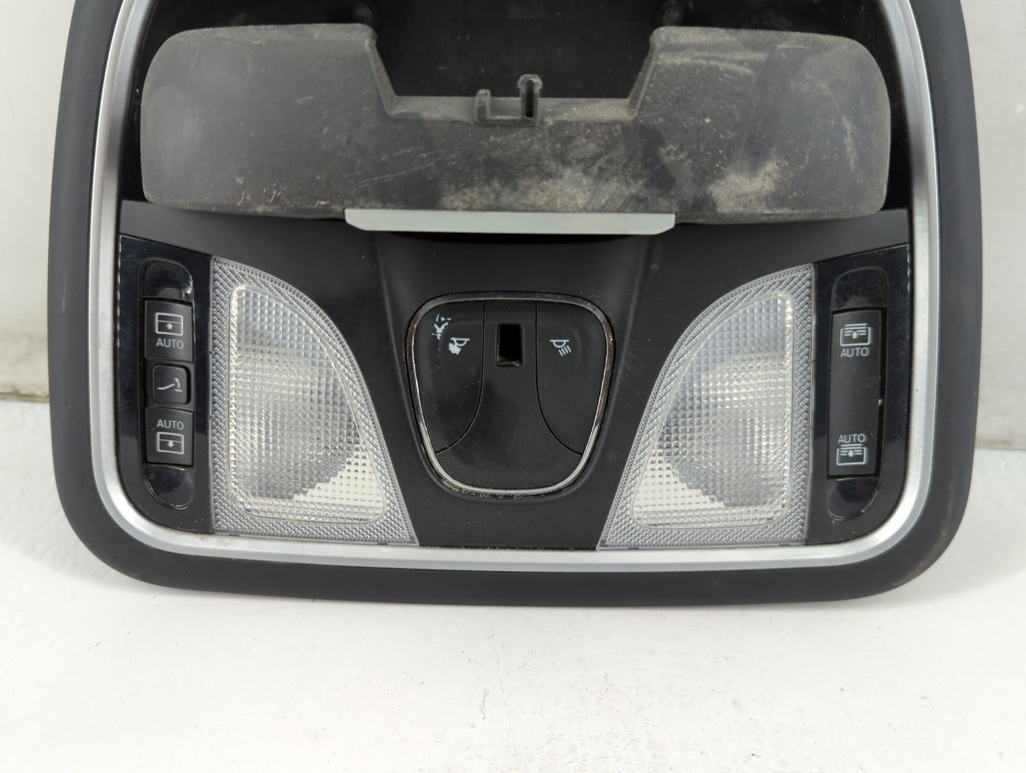 2015-2017 Chrysler 200 Overhead Roof Console 889133 - Oemusedautoparts1.com