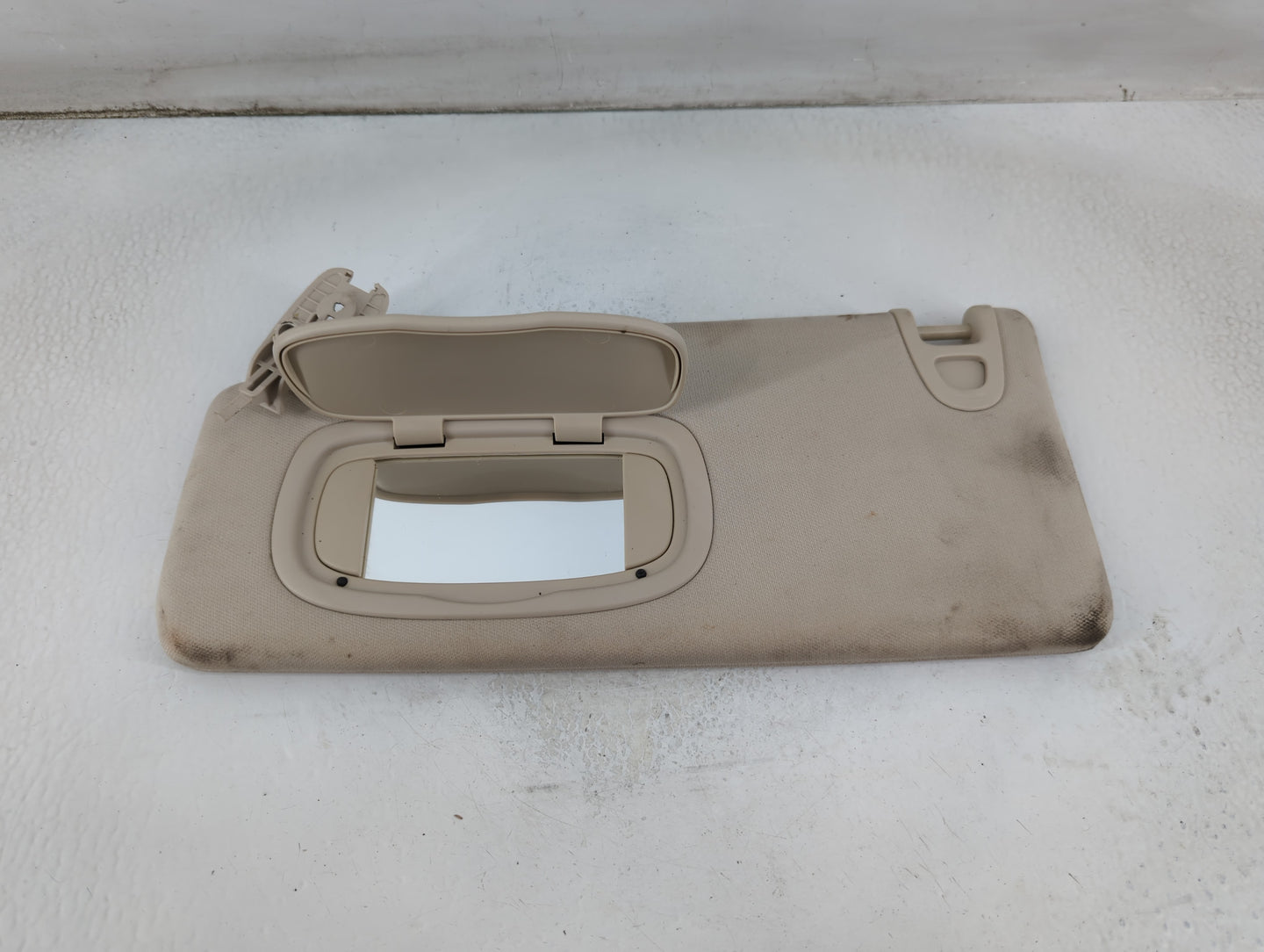 2015 Chrysler 200 Sun Visor Shade Replacement Driver Left Mirror Fits OEM Used Auto Parts - Oemusedautoparts1.com