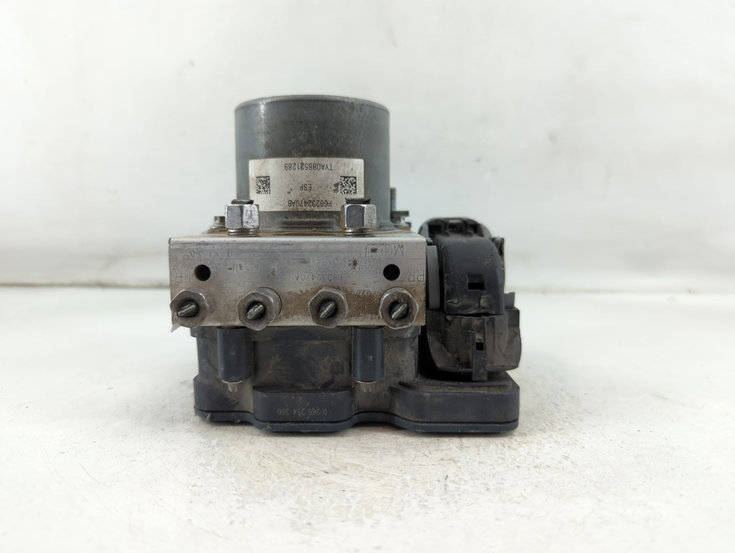 2015 Chrysler 200 ABS Pump Control Module Replacement P/N:68232470AB Fits OEM Used Auto Parts - Oemusedautoparts1.com