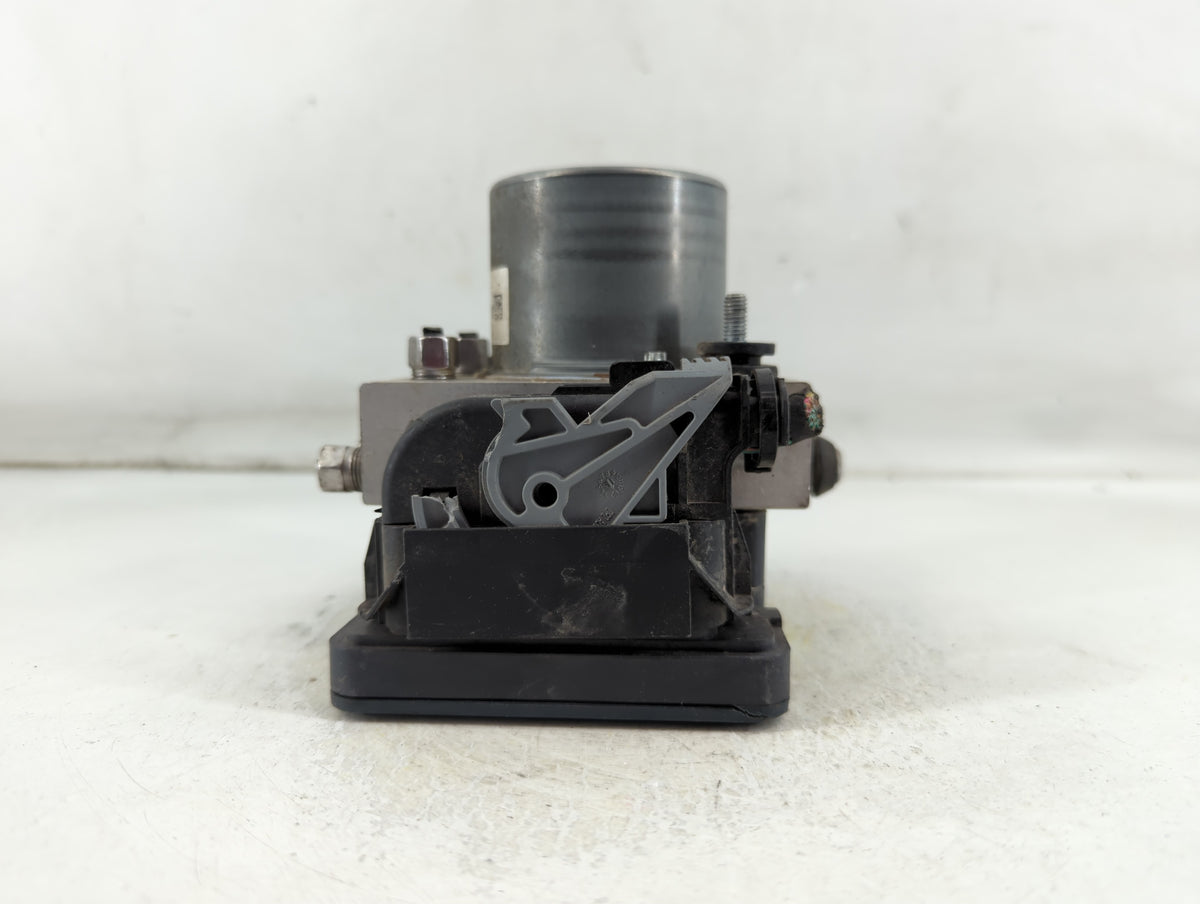 2015 Chrysler 200 Anti-Lock Brake ABS Pump Module Actuator OEM P/N:68232470AB Fits OEM Used Auto Parts - Oemusedautoparts1.c