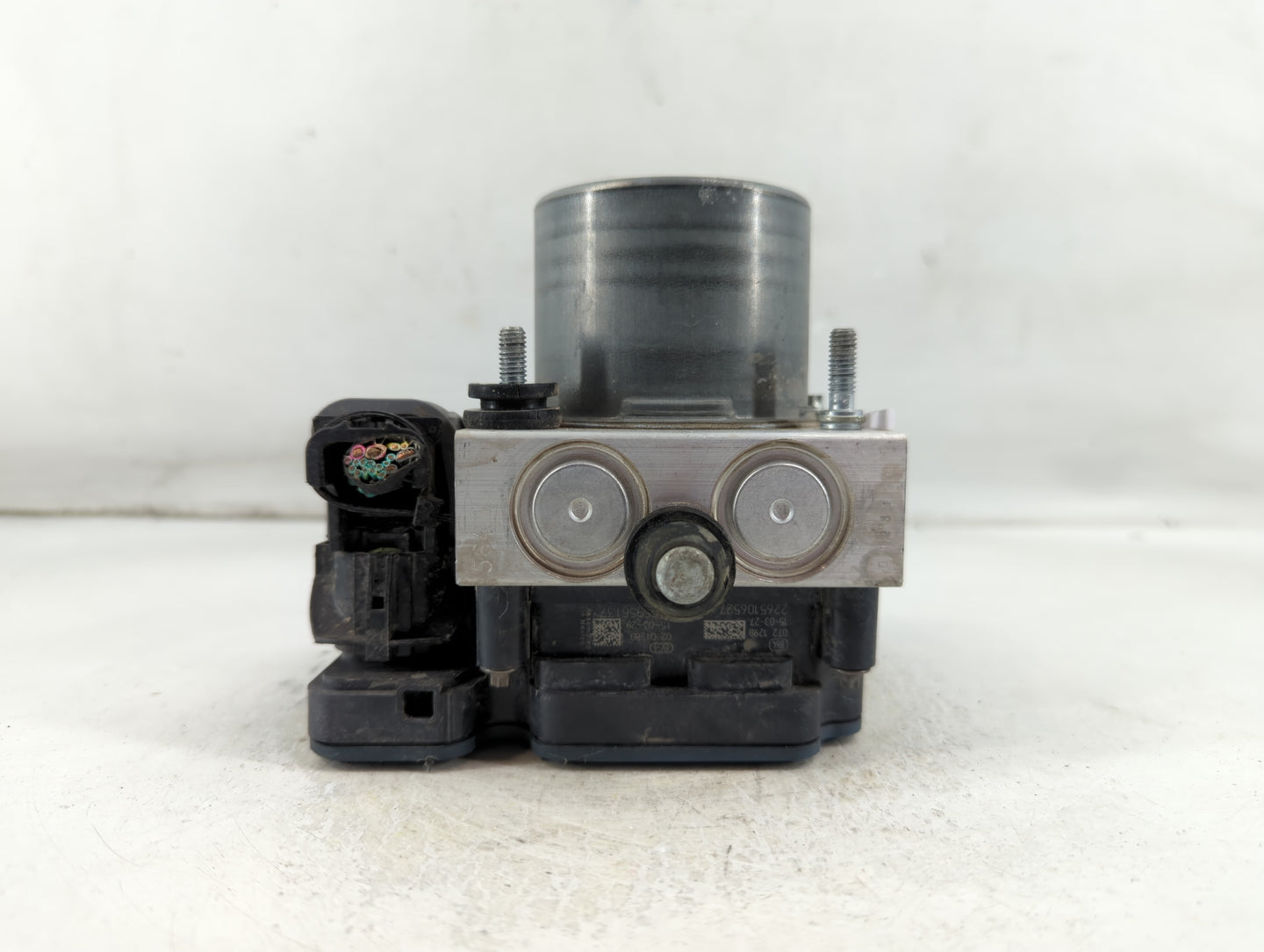 2015 Chrysler 200 ABS Pump Control Module Replacement P/N:68232470AB Fits OEM Used Auto Parts - Oemusedautoparts1.com