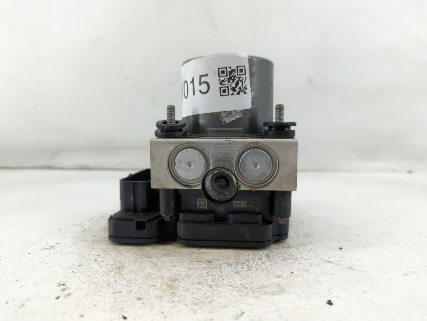 2015 Chrysler 200 ABS Pump Control Module Replacement P/N:68232470AB Fits OEM Used Auto Parts - Oemusedautoparts1.com