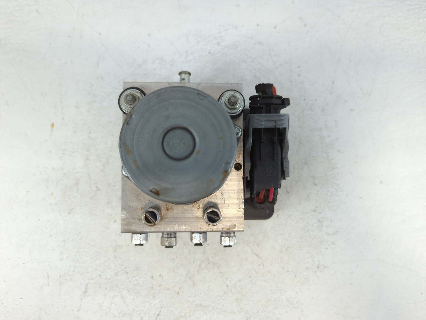 2015 Chrysler 200 ABS Pump Control Module Replacement P/N:68232470AB Fits OEM Used Auto Parts - Oemusedautoparts1.com