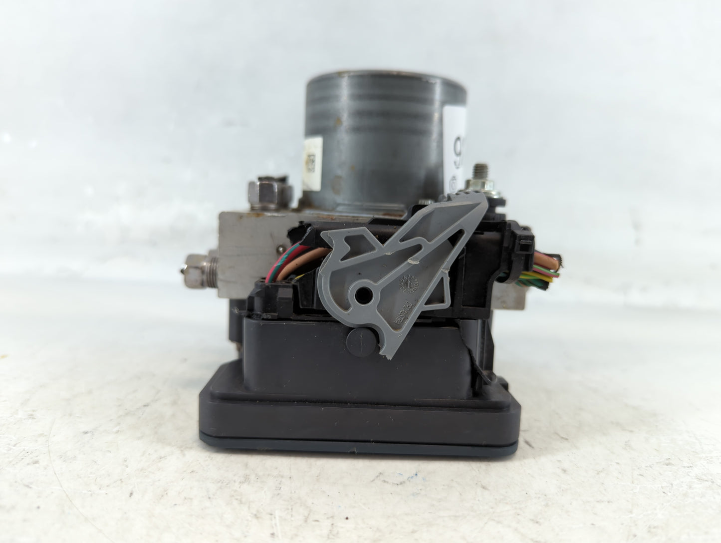 2015 Chrysler 200 ABS Pump Control Module Replacement P/N:68232470AB Fits OEM Used Auto Parts - Oemusedautoparts1.com