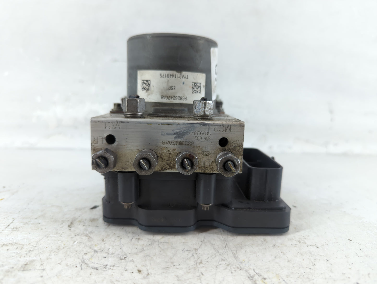 2015 Chrysler 200 ABS Pump Control Module Replacement P/N:68232470AB Fits OEM Used Auto Parts - Oemusedautoparts1.com