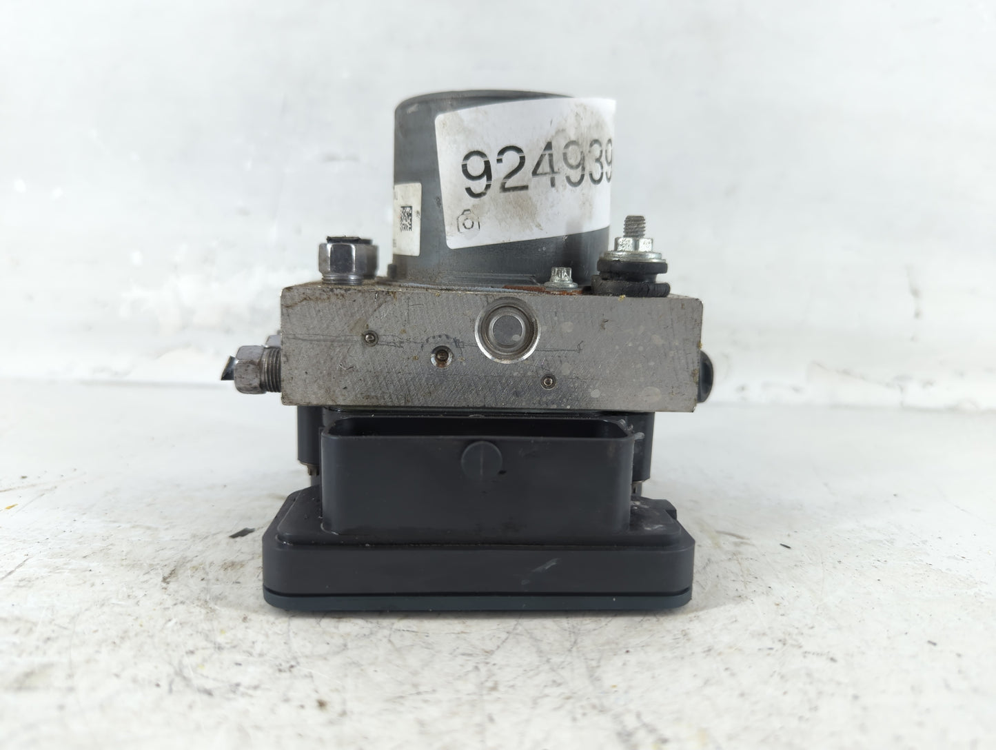 2015 Chrysler 200 ABS Pump Control Module Replacement P/N:68232470AB Fits OEM Used Auto Parts - Oemusedautoparts1.com