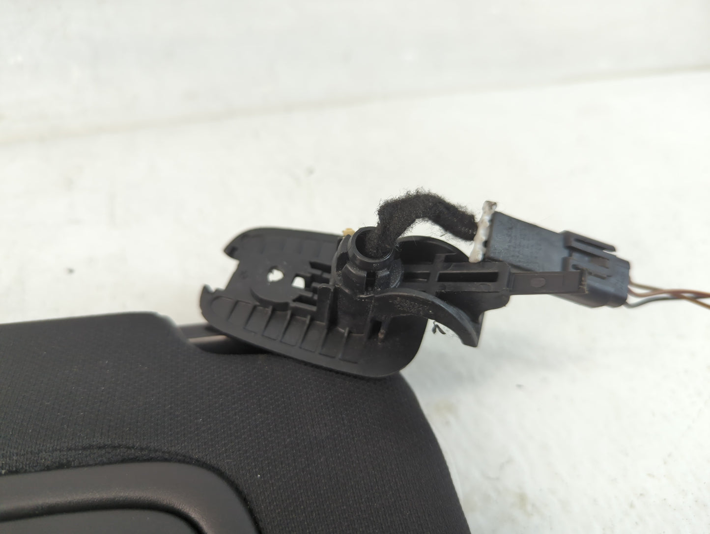 2015 Chrysler 200 Sun Visor Shade Replacement Driver Left Mirror Fits OEM Used Auto Parts - Oemusedautoparts1.com