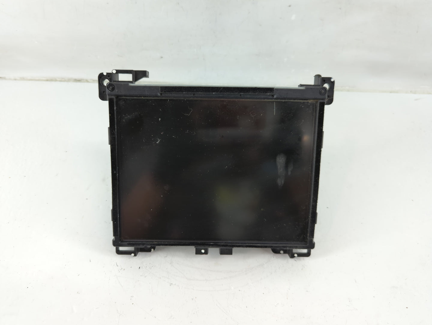 2015 Chrysler 300 Radio AM FM Cd Player Receiver Replacement P/N:68206389AH Fits OEM Used Auto Parts - Oemusedautoparts1.com