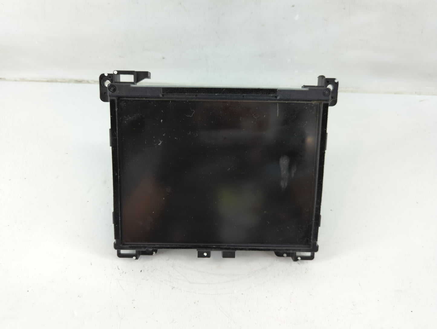 2015 Chrysler 300 Radio AM FM Cd Player Receiver Replacement P/N:68206389AH Fits OEM Used Auto Parts - Oemusedautoparts1.com