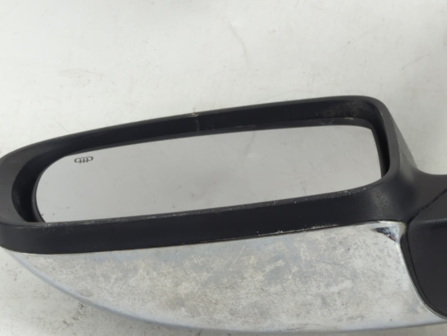 2015-2021 Chrysler 300 Driver Side View Mirror - Left Door Mirror OEM Used - Oemusedautoparts1.com