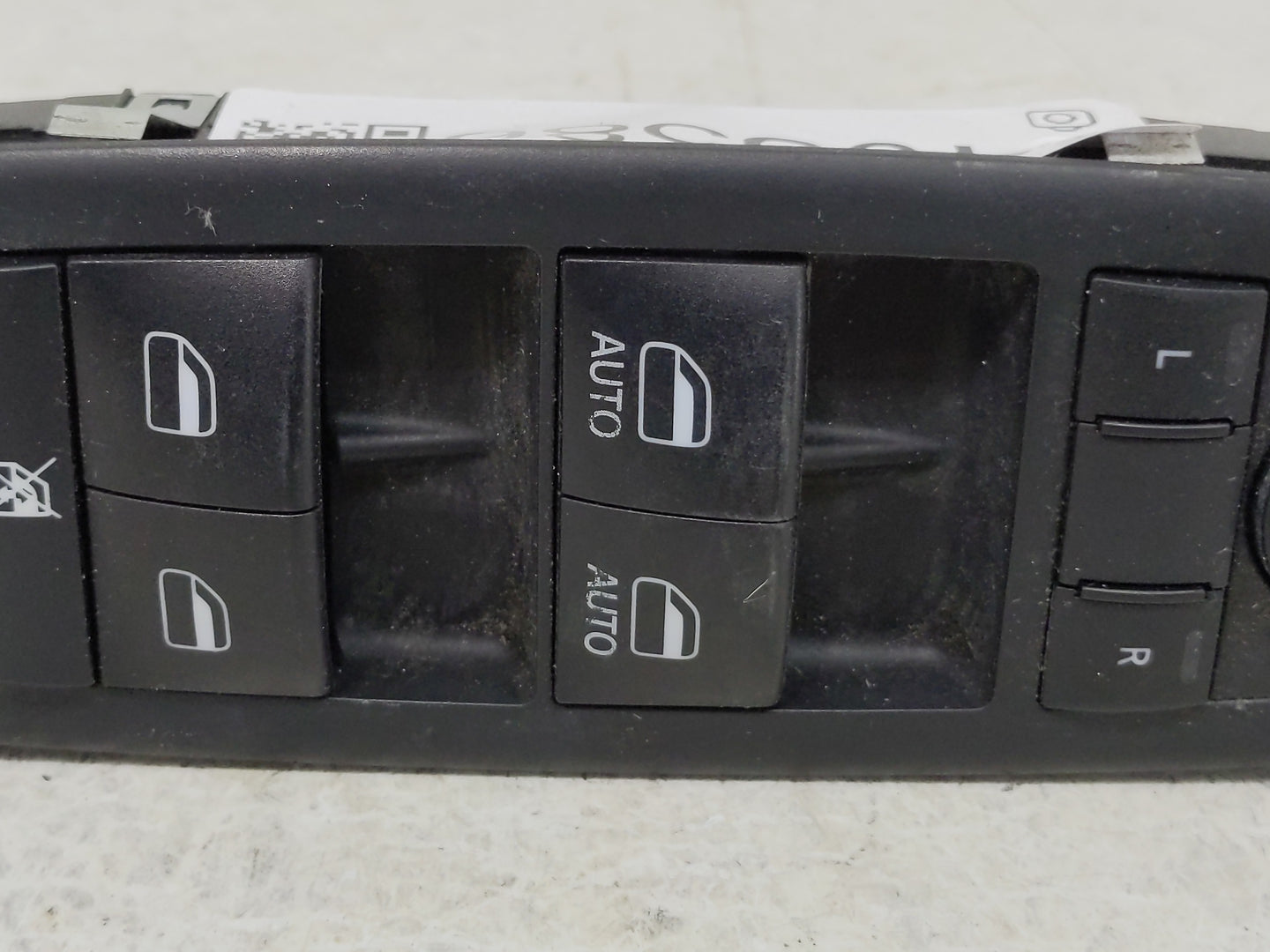 2015-2019 Chrysler 300 Master Power Window Switch Replacement Driver Side Left P/N:68262253AC Fits OEM Used Auto Parts - Oem