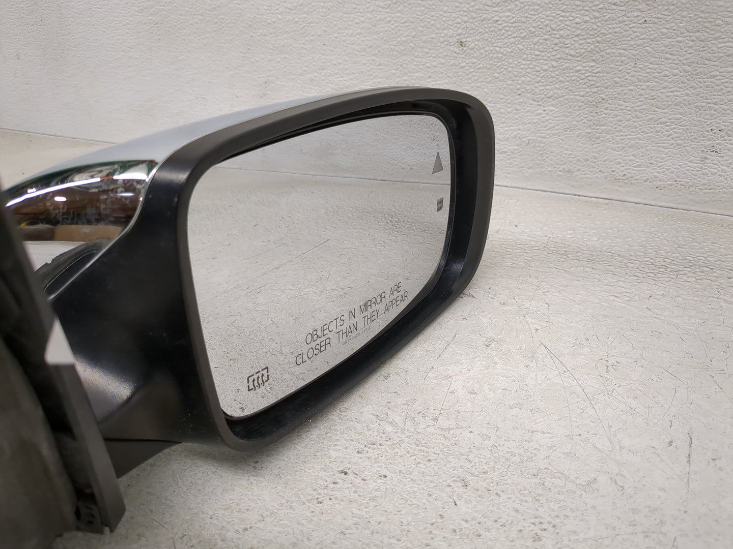 2015-2021 Chrysler 300 Passenger Side View Mirror - Right Door Mirror OEM Used - Oemusedautoparts1.com