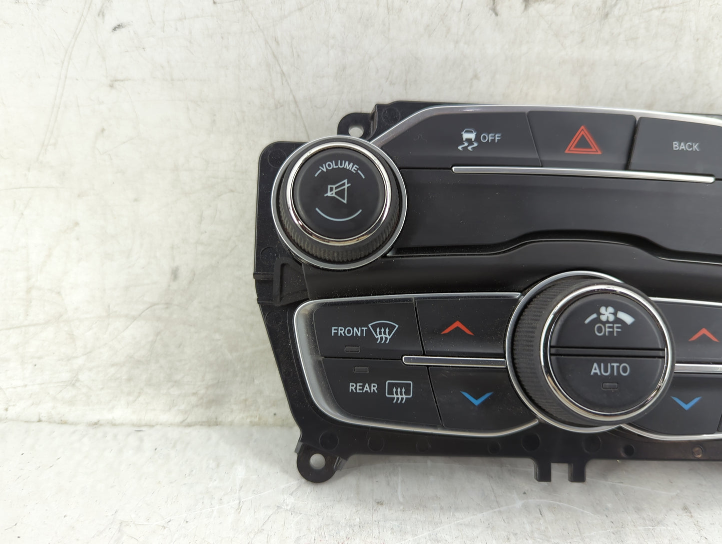 Chrysler 300 Temperature Control Module 56054875ac - Oemusedautoparts1.com
