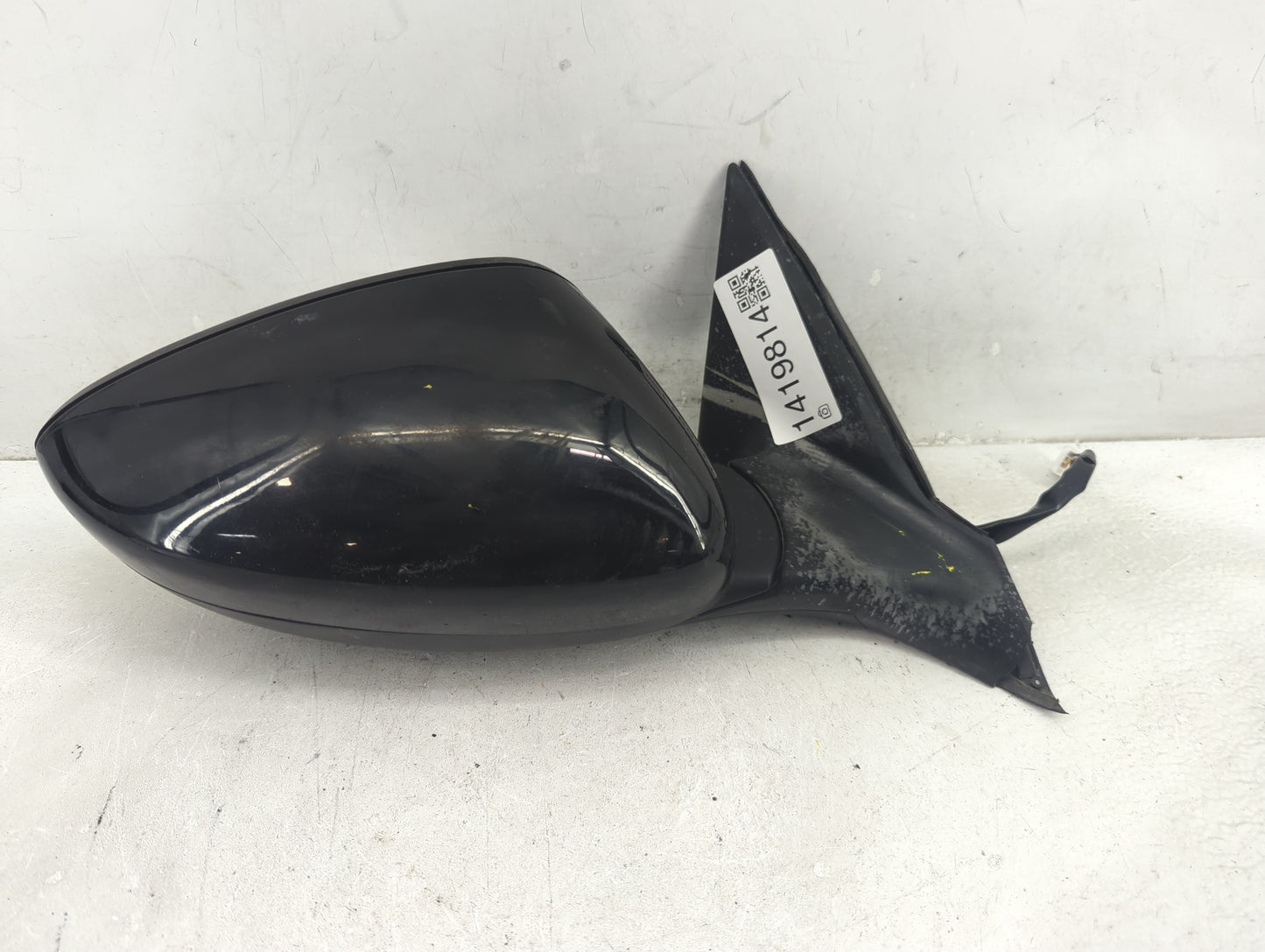2015-2016 Chrysler 300 Passenger Side View Mirror - Right Door Mirror OEM Used - Oemusedautoparts1.com
