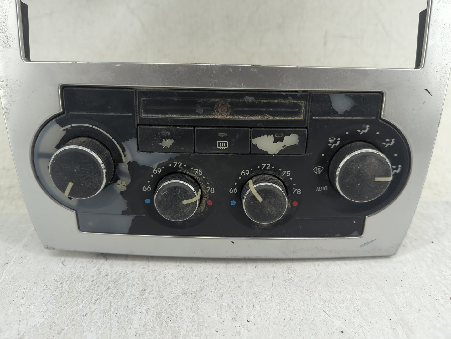 2015-2016 Chrysler 300 Climate Control Module Temperature AC/Heater Replacement P/N:P04596495AJ Fits Fits 2015 2016 OEM Used