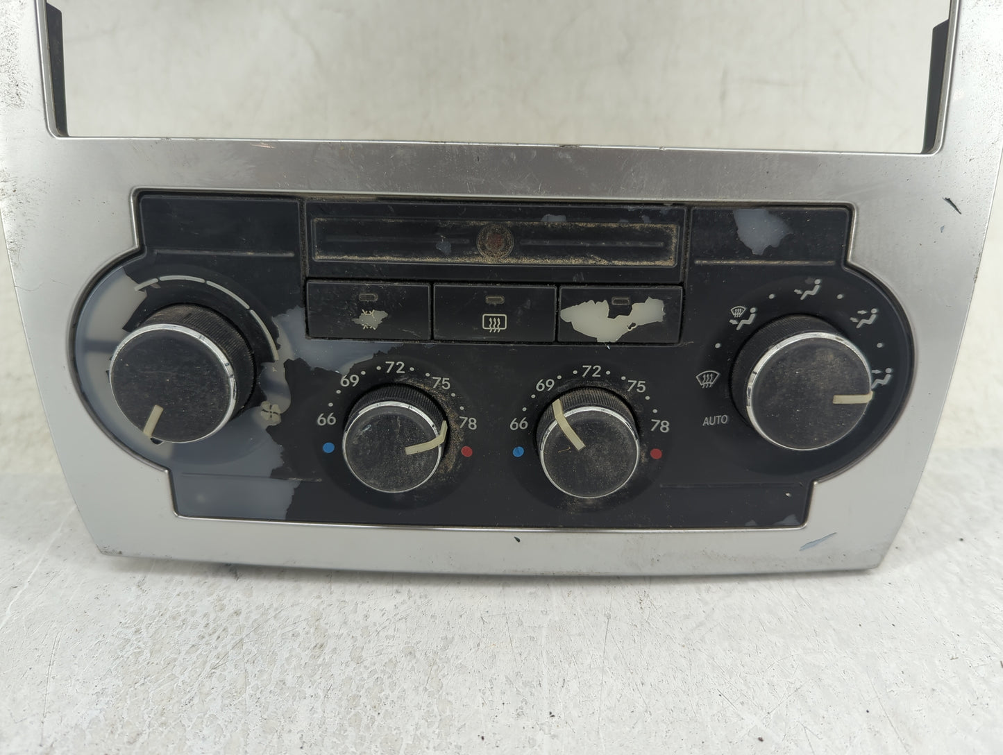 2015-2016 Chrysler 300 Climate Control Module Temperature AC/Heater Replacement P/N:P04596495AJ Fits Fits 2015 2016 OEM Used