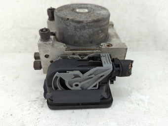 compare product 2015-2016 Chrysler 300 ABS Pump Control Module Replacement P/N:P68290444AA 25.0220-0472.4 Fits Fits 2015 2016 OEM Used Auto Parts