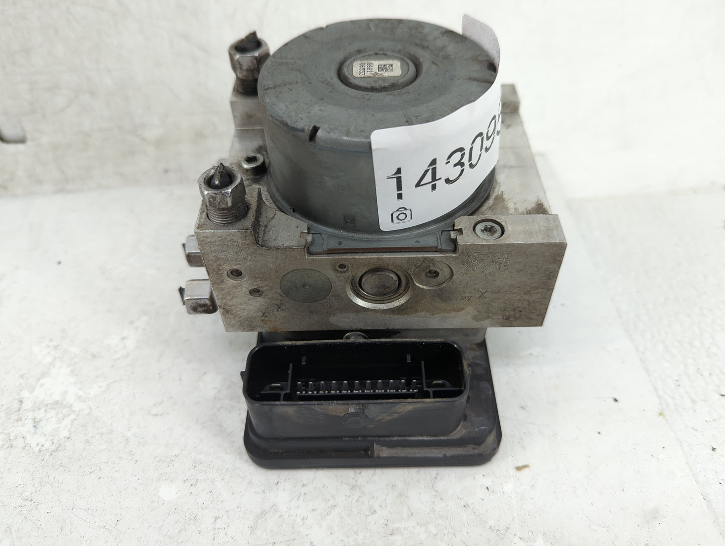 2015-2016 Chrysler 300 ABS Pump Control Module Replacement Fits Fits 2015 2016 OEM Used Auto Parts - Oemusedautoparts1.com
