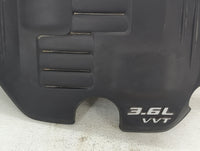 2015 Chrysler 300 Engine Cover - Oemusedautoparts1.com