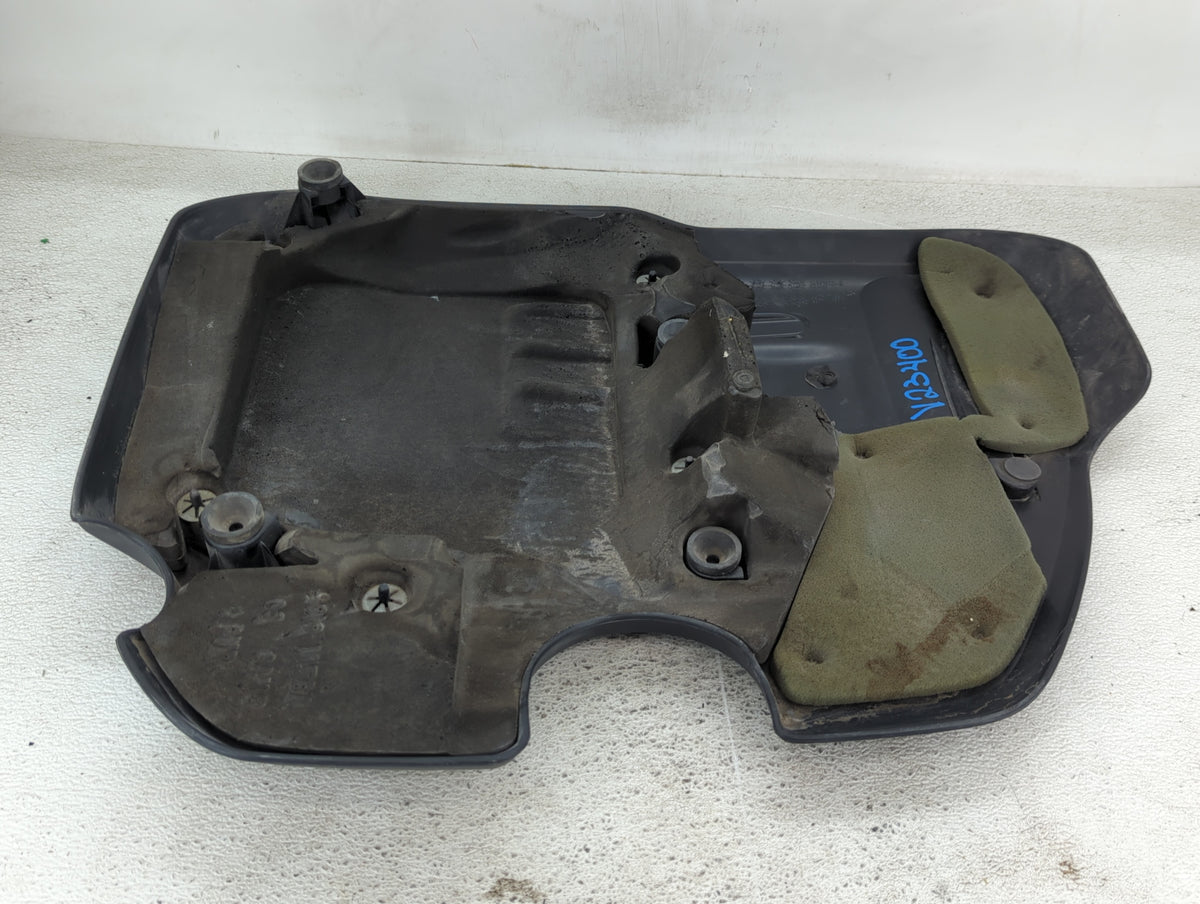 2015 Chrysler 300 Engine Cover - Oemusedautoparts1.com