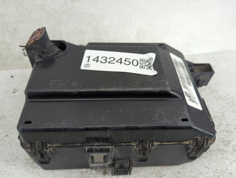 compare product 2015 Chrysler 300 Fusebox Fuse Box Panel Relay Module P/N:04727370AA 05269988AA, 7171-4656-30, 7154-7630-30 Fits OEM Used Auto Parts